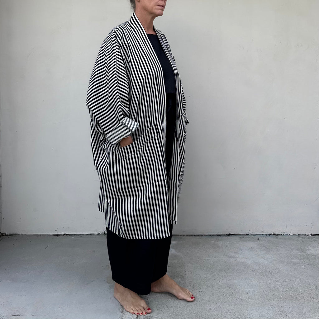 Kabak Kimono Bone Black Stripe