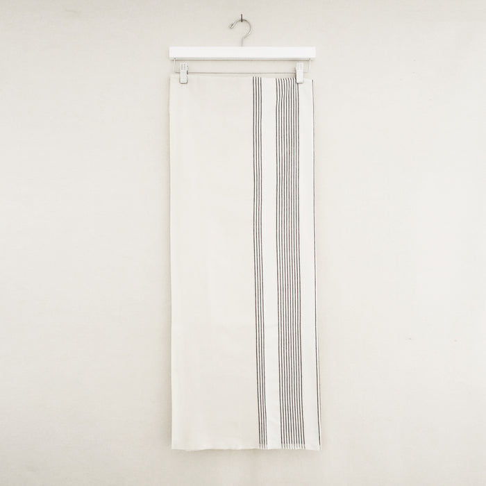Sarong Natural Lines